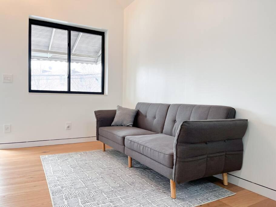 New Ample And Cozy One Bedroom Apt In Brooklyn At Rem-Casa New York City Exterior photo