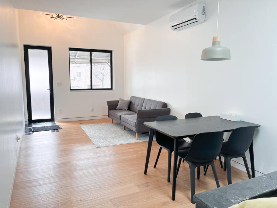 New Ample And Cozy One Bedroom Apt In Brooklyn At Rem-Casa New York City Exterior photo
