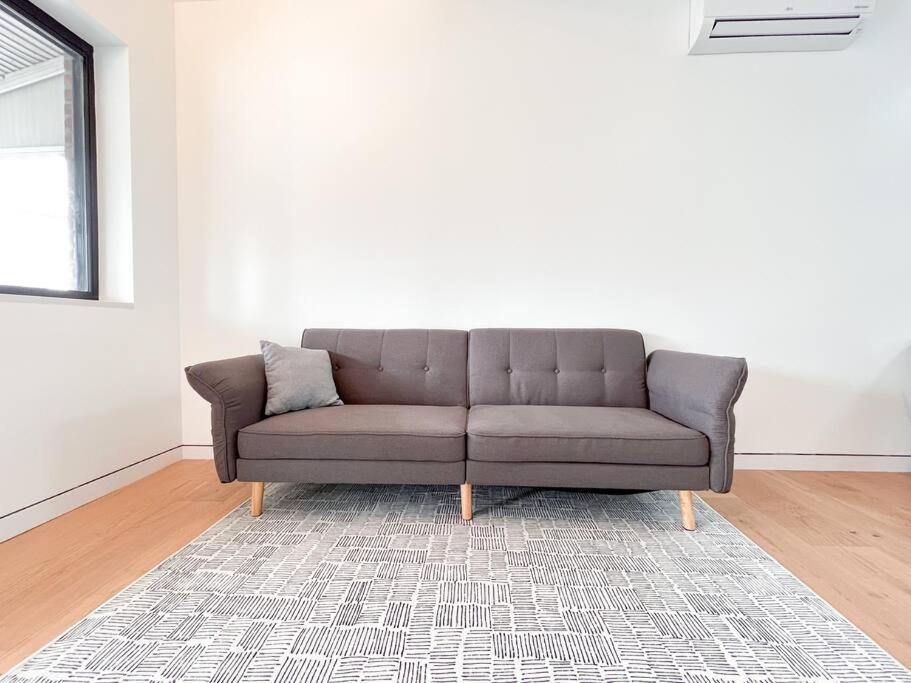 New Ample And Cozy One Bedroom Apt In Brooklyn At Rem-Casa New York City Exterior photo